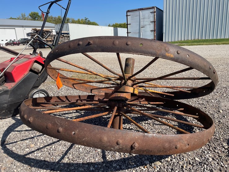 #6637-•-(2)-spoked-iron-wheels-image-8