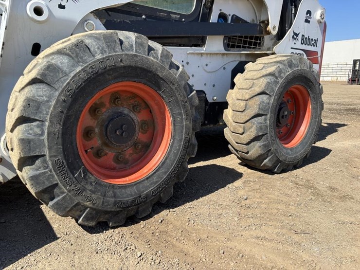2022-bobcat-s850-image-21
