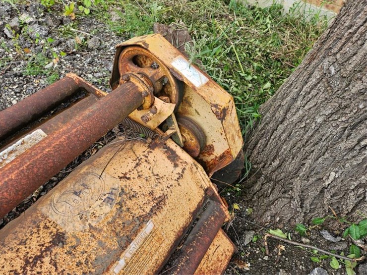 #2079-•-hevco-91"-3pt-flail-mower-image-14