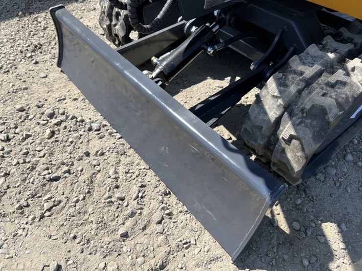 2025-cfg-qk18r-mini-hydraulic-excavator-image-12