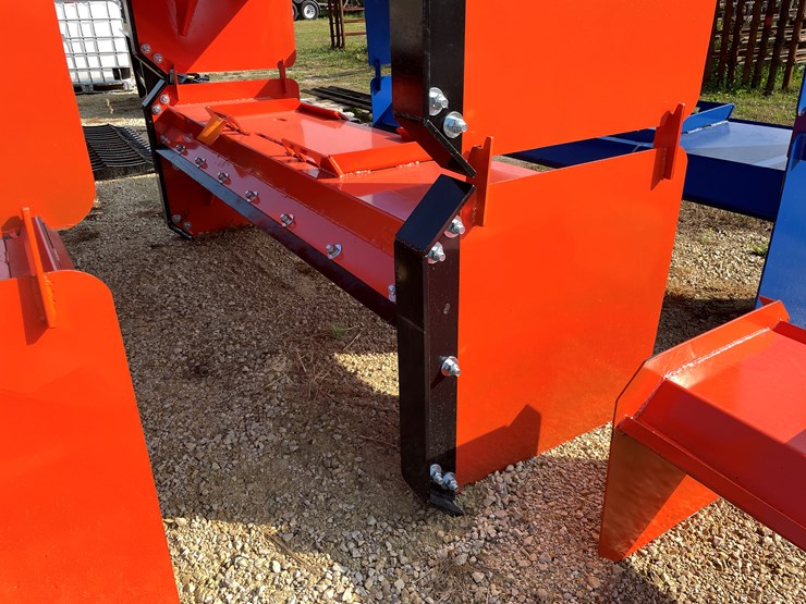 #3017-•-kc-7'-6"-snow-pusher-image-1