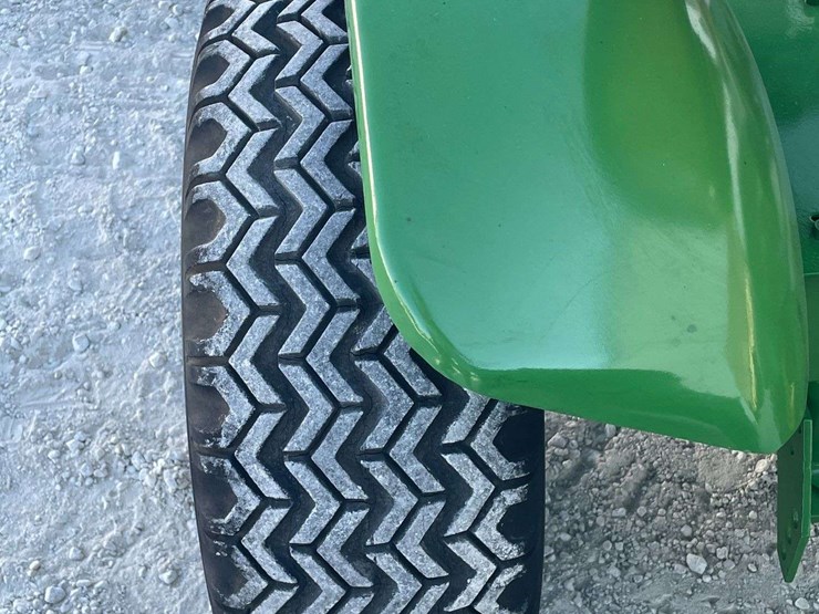john-deere-112-image-40