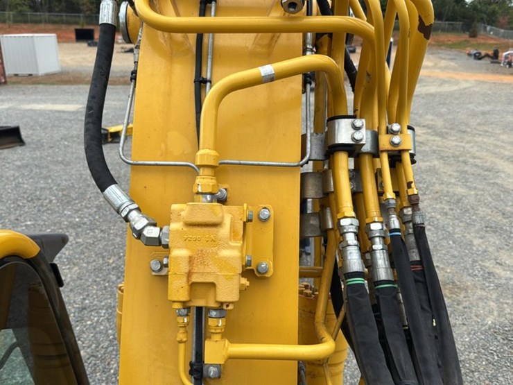 2022-komatsu-pc138-image-45