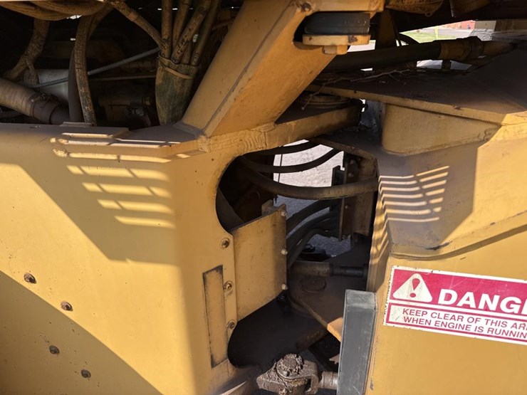 1990-case-621zf-image-30