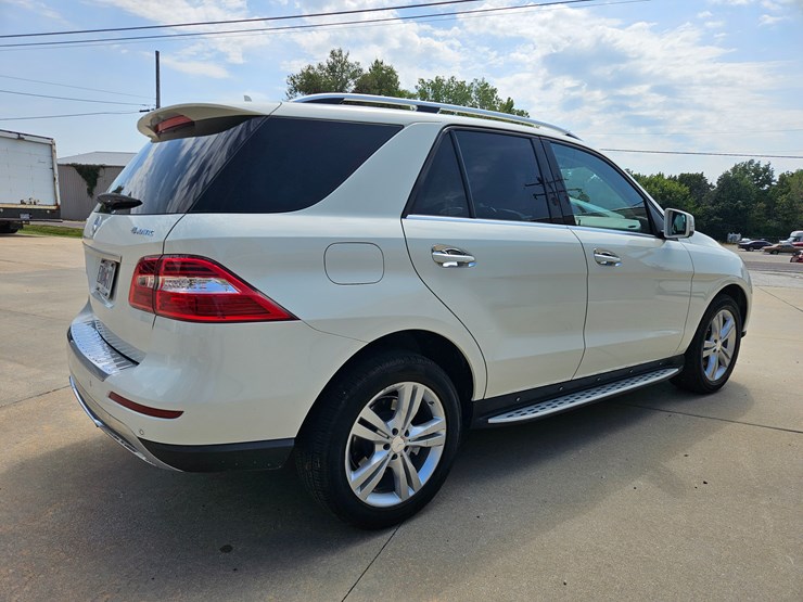 #18517-•-2013-mercedes-benz-m-class-multipurpose-vehicle-(mpv)-image-14
