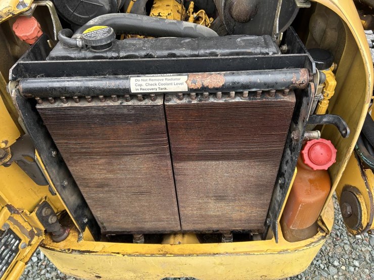deere-240-image-22