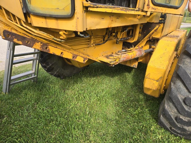#1232-•-john-deere-jd770-grader-image-32