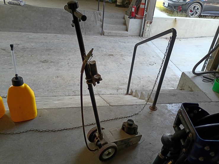 #201-•-pittsburgh-air-powered-jack-image-3