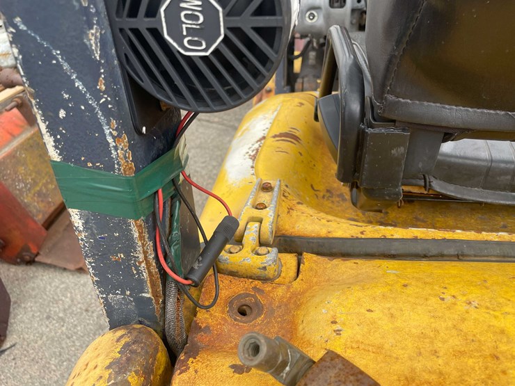 #1982-•-komatsu-forklift-(o4)-image-51