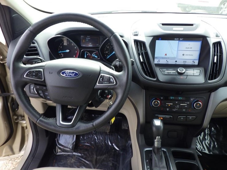 2017-ford-escape-image-9