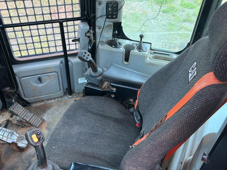 2018-caterpillar-535d-image-25