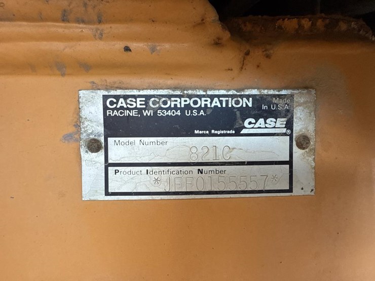 2003-case-821c-image-71