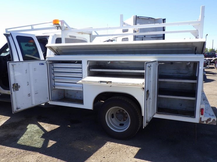2016-ford-f350-image-9