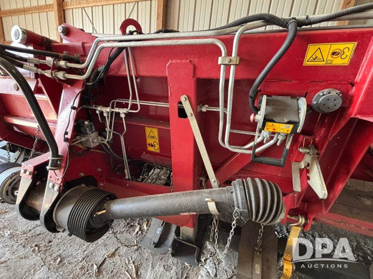 2014-case-ih-4412f-image-17