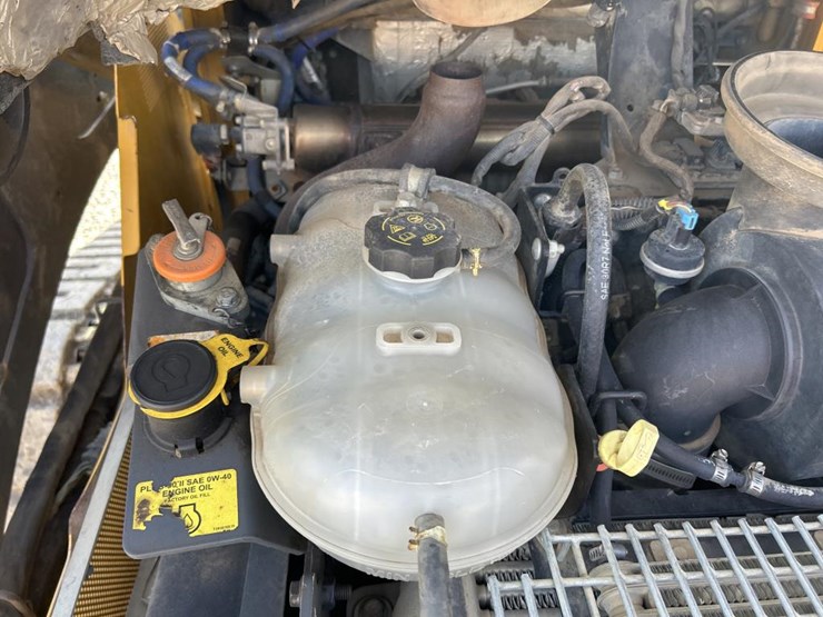 2018-deere-333g-image-31