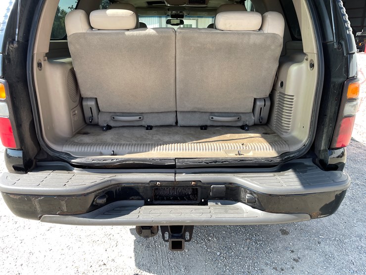 #1020-•-2005-chevy-tahoe-4x4-suv-(has-wi-title)-image-27