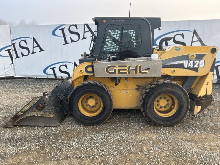 2019-gehl-v420-image-2