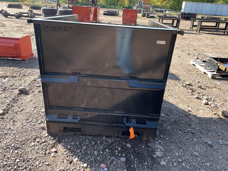 #8210-•-new-kc-skid-steer-trash-hopper-image-5