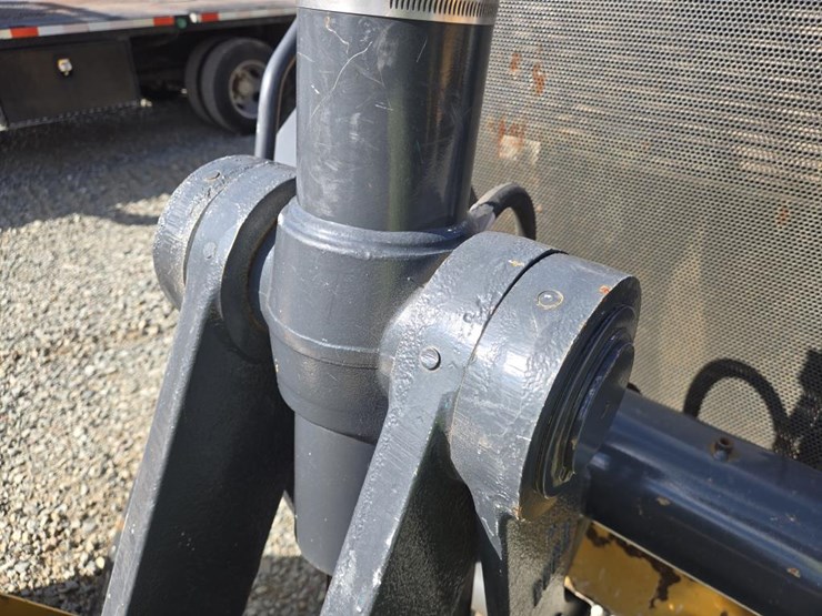 2015-deere-310sl-hl-image-18