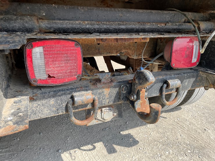 1990-gmc-sierra-3500-image-13