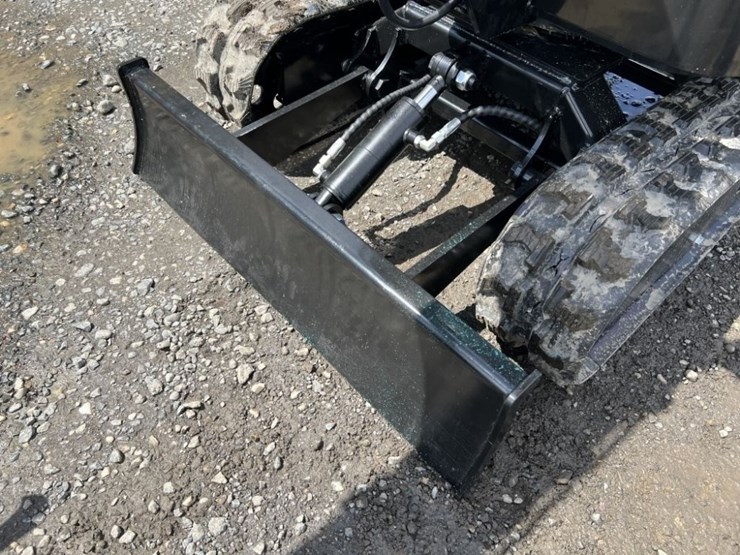 2025-cfg-mh12rx-mini-hydraulic-excavator-image-12