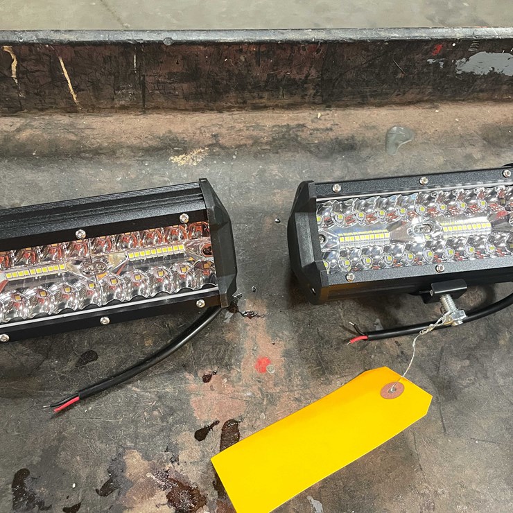 #5550 • (2) LED 6.5" Long Work Lights, 12/24vdc (PR10)