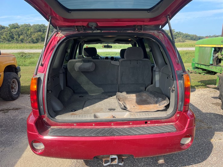 2004-gmc-envoy-image-18