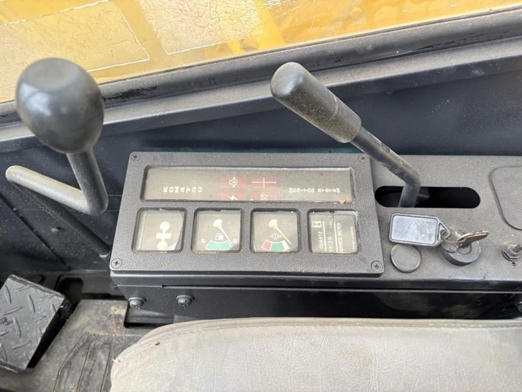 komatsu-pc50uu-1-image-28