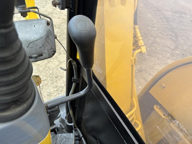 komatsu-pco8uu-1f-hydraulic-excavator-image-28