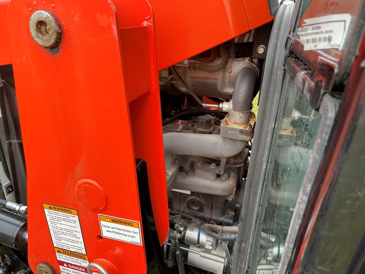 #8065-•-2024-bad-boy-4035ch-4wd-tractor-with-front-mount-berco-66"-snowblower-image-51