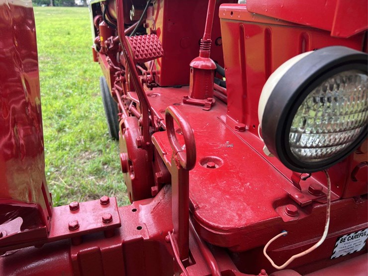 farmall-560-diesel-image-55