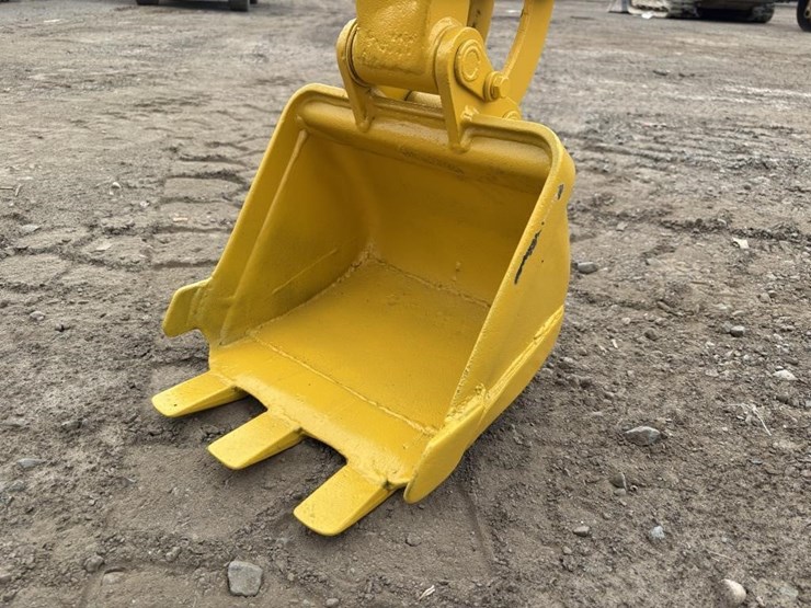komatsu-pco8uu-1f-hydraulic-excavator-image-11