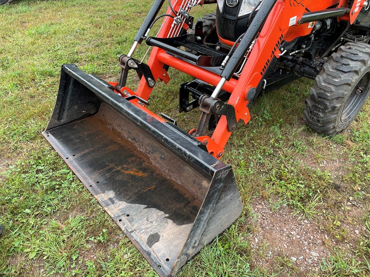 #8065-•-2024-bad-boy-4035ch-4wd-tractor-with-front-mount-berco-66"-snowblower-image-11