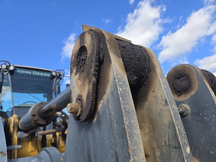 2007-deere-844j-image-16