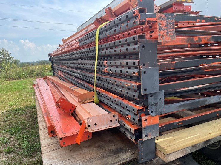 #1013-•-used-pallet-racking-uprights-image-3