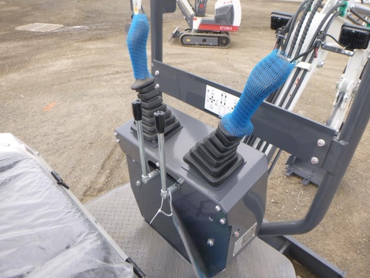 bttl-et12m-6-hydraulic-excavator-image-23