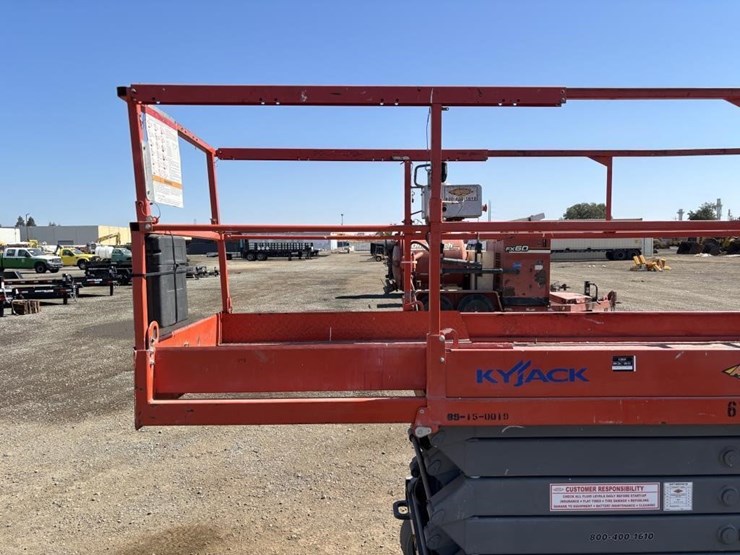 2007-skyjack-sj-4632-scissor-lift-image-7
