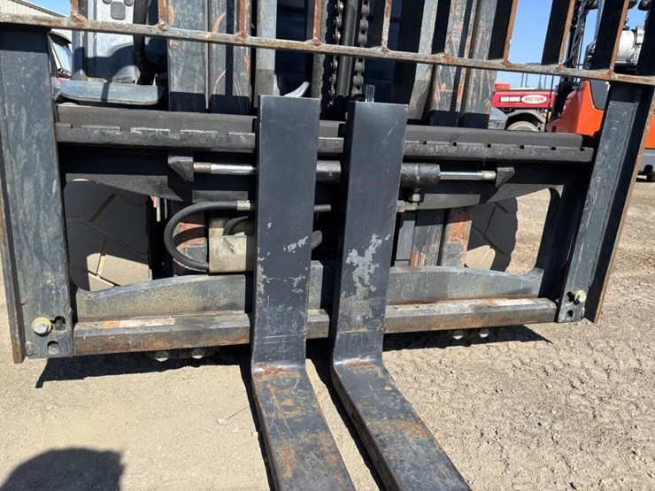 2016-linde-e25pl-forklift-image-12