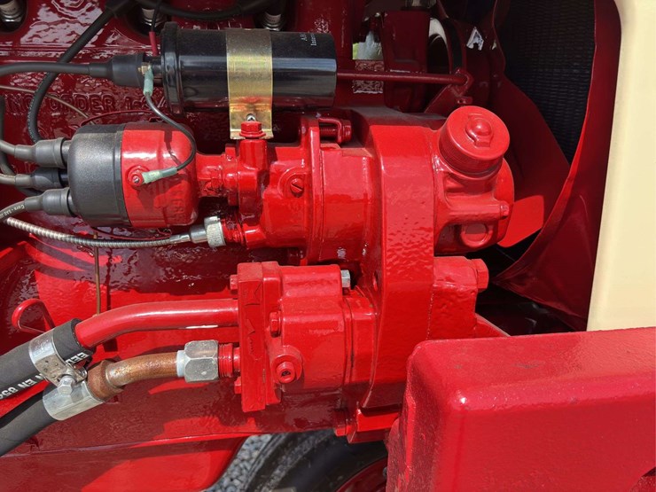 farmall-240-image-17