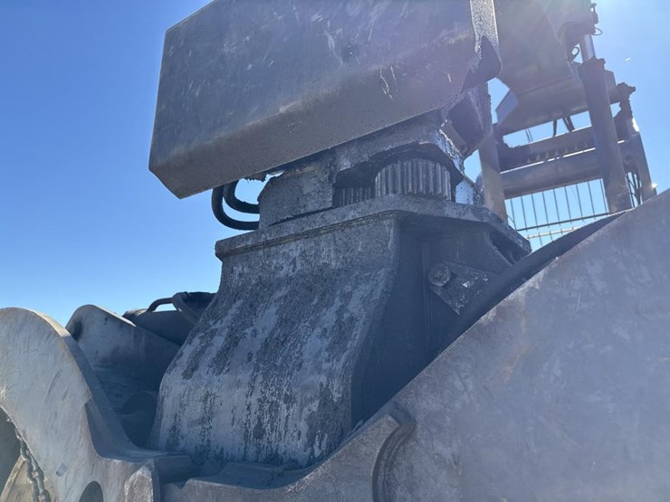 2018-deere-844k-image-14