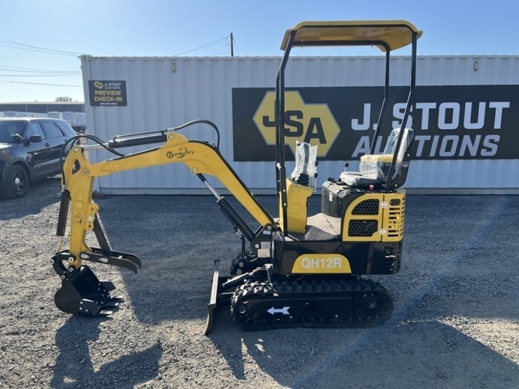 2025-cfg-qh12r-mini-hydraulic-excavator-image-7