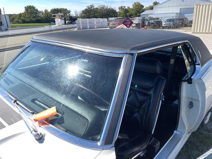 #1022-•-1969-lincoln-continental-mark-iii-image-30