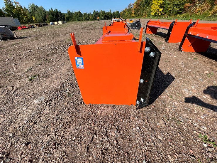 #8238-•-new-kc-8'-skid-steer-pusher-image-4