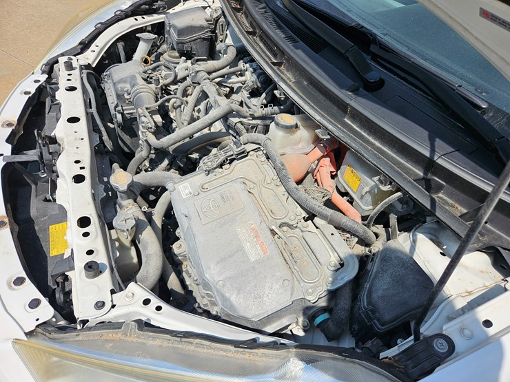 #16993-•-2012-toyota-prius-c-passenger-car-image-21