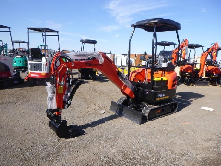 2025-tpm-16-hydraulic-excavator-image-1