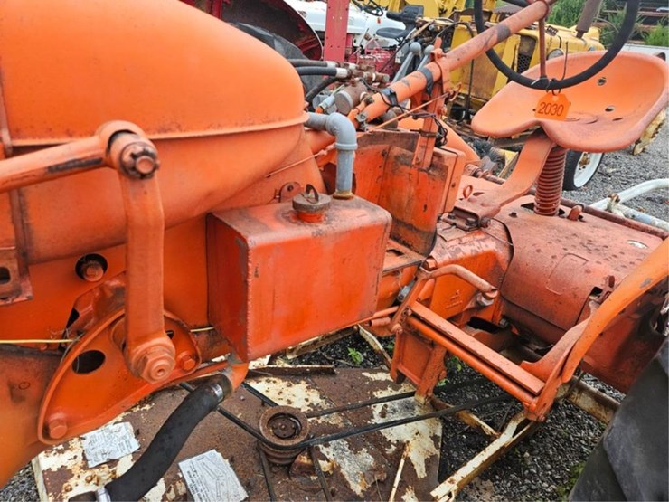 #2030-•-allis-chalmers-ca-tractor-image-11