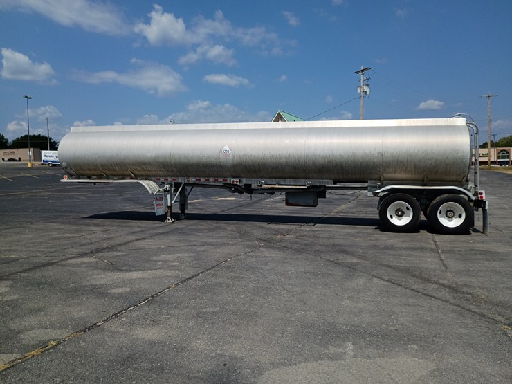 #16995-•-1984-fuel-semi-trailer-image-5