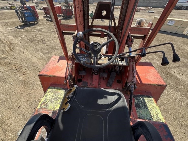 clark-gph75-forklift-image-17