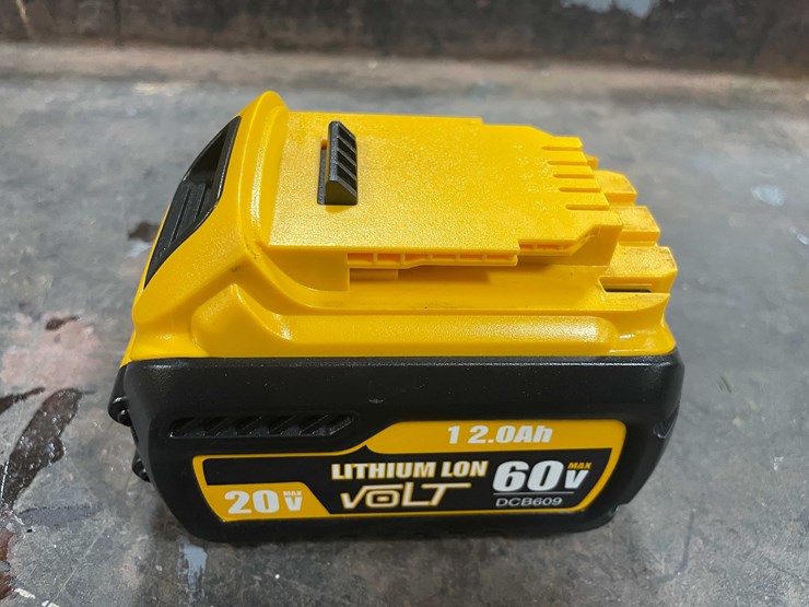 #5558-•-dewalt-compatible-20-volt,-12.0ah-battery-(pr10)-image-1