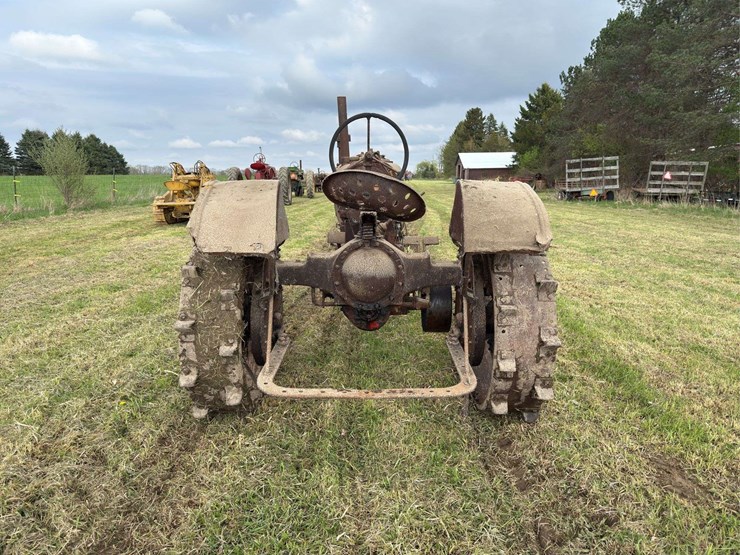 farmall-f-20-image-3